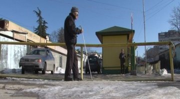 Незрящите във Варна не могат да излязат заради леда по тротоарите