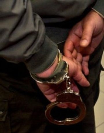 Хванаха баща и син, намушкали мъж в София