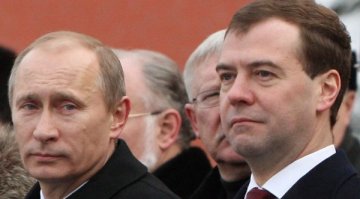 Медведев май вече не иска да е момчето на Путин