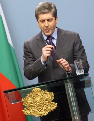 Не орем обща нива с Трактора*