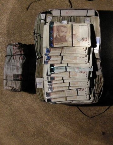 На показ &ndash; шефските заплати в над 300 дружества
