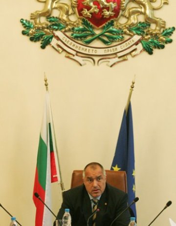 Президентът и аз да се откажем от мандата...