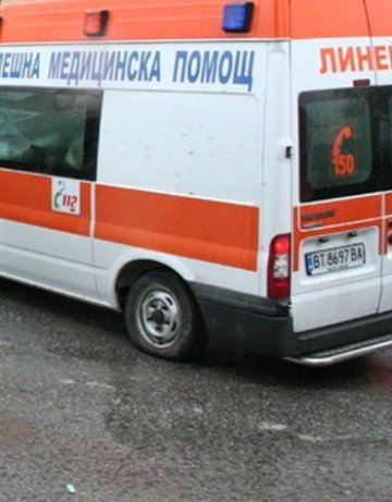 Бебе на година почина пред вратата на болница