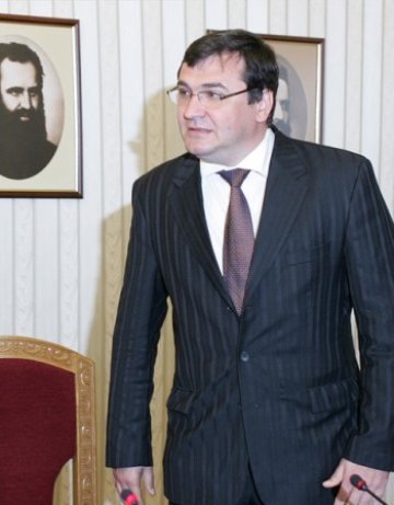 БСП се включи в третия рунд на войната Дянков&ndash;Атанасов