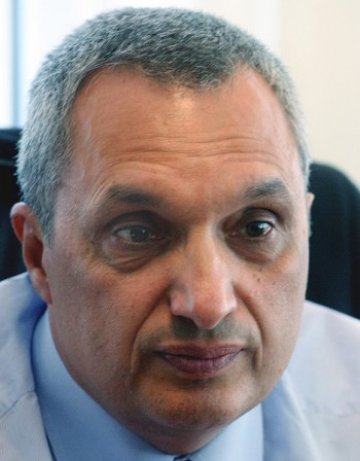 Костов: ГЕРБ се придържа към популистките мерки