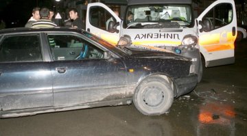 Двама загинаха в катастрофи за денонощие