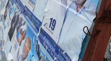 Режат партийните субсидии. Удрят ги с данък 15%
