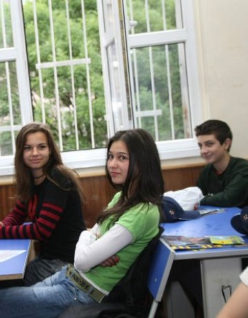 Директорка източила колосални суми от училище в Пловдив