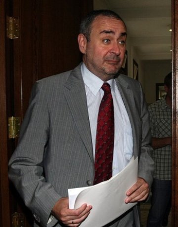 Велчев поздрави Борисов, Цветанов и Попова за доклада