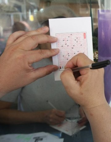 За неделя &ndash; 2,5 млн. лв. в двете тегления на 6/49