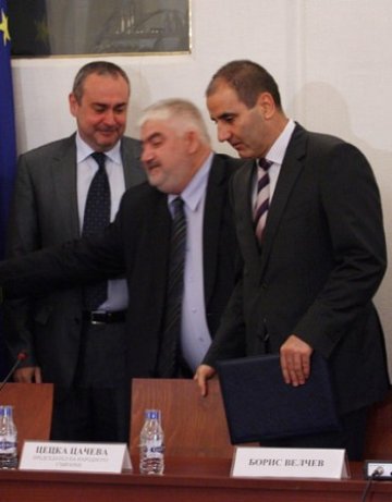 Велчев: Който поръчва СРС-та, да си плаща