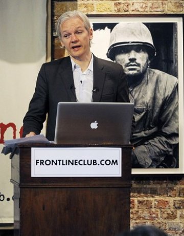Пентагонът откри кой е снабдил WikiLeaks със секретни документи
