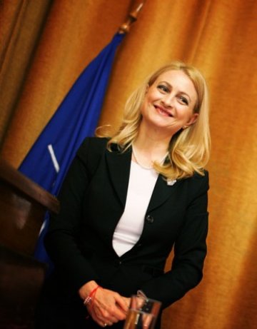 Цвета Маркова: Атакуват ме и на лична основа
