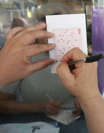 Тотокъсметлия стана по-богат с близо милион, 3 млн. &ndash; чакат