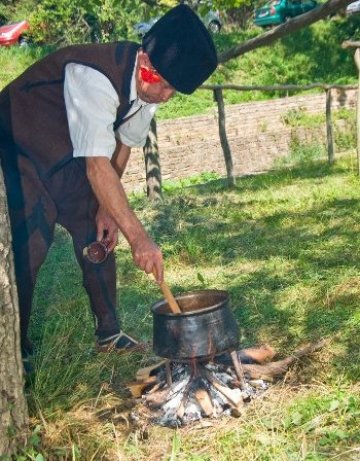 Политици и готвачи в кулинарен дуел