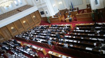 Бой срещу властта, бой срещу партньорите