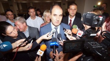 Цветанов: Продължаваме агресивно да натискаме престъпността
