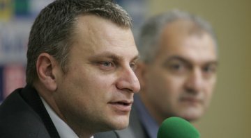 Курумбашев нарече Борисов "момиче"