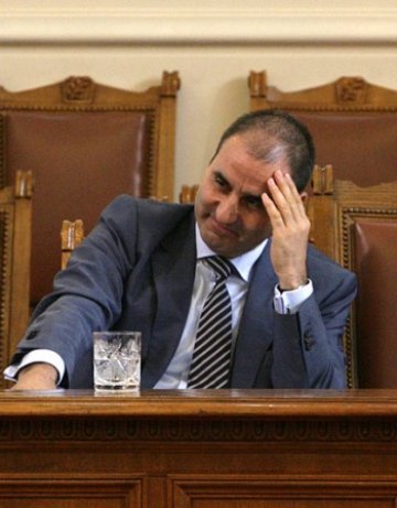 МВР шефът: Всичко е на кредит. Чист съм!