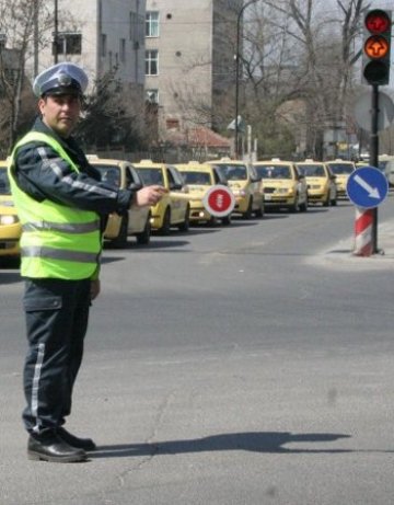 Защо не плащаме глоби към КАТ?