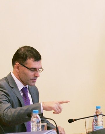 Спя спокойно, защото икономиката ни расте!