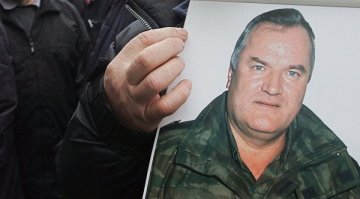 Служби, армия, полиция го търсят – Младич го няма