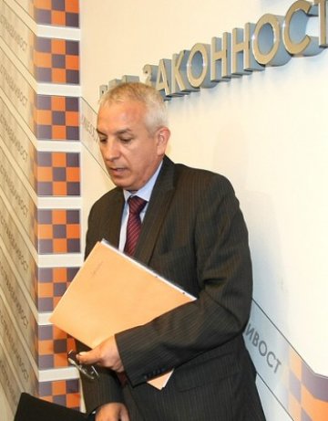 Натиреният от РЗС: Не пия, не пуша, нямам 3 млн. кредит