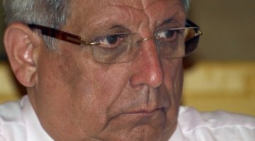 Ангелов капитулира пред президента