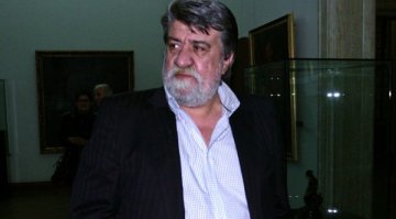 Рашидов възстановява мавзолея на Георги Димитров