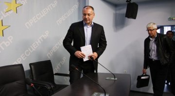 Станишев: Натискът на властта у нас се вижда в ЕС