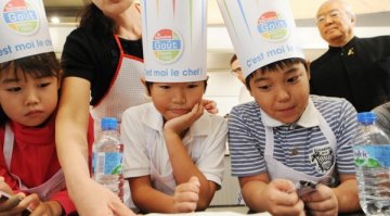 Родителската намеса при храненето прави децата капризни