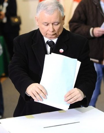 Управляващите либерали в Полша печелят местните избори