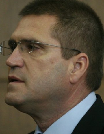 Цонев при ареста: Стреляйте, но няма да падна на колене!