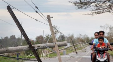 Момиче почина от отнесен от вятъра покрив в Тетово
