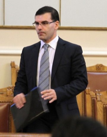 Измамните обещания на властта за 1,5 млрд. лв.