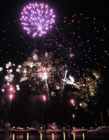 Кабинет на предпоследното: Бавят ДДС-то в туризма