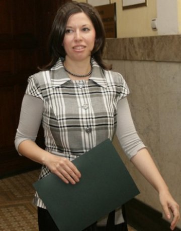 Заради фалшивата тапия тарашат дома на Калина Илиева