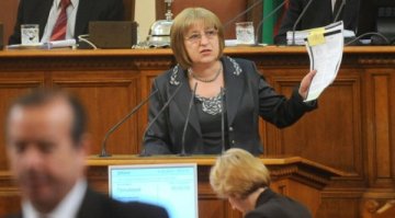 16-те депутати разказват за изкушението и в етичната комисия