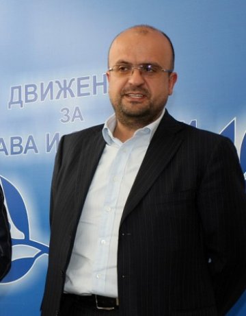 ДПС: Лустрация до дъно. Ако се каже А, да се каже и Я!