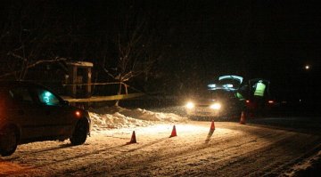 От ревност мъж посече братовчед си с брадва
