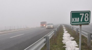Пътищата в по-голямата част от страната са сухи