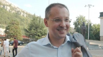 Станишев: Има поне три повода за вот на недоверие