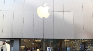 Apple смая инвеститорите с нов рекорд в продажбите