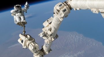 НАСА кани ученици да тренират като астронавти