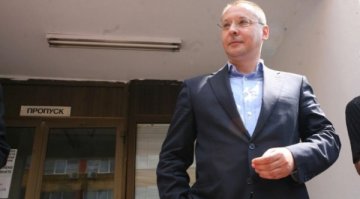 Станишев: Правителството е неспособно да управлява