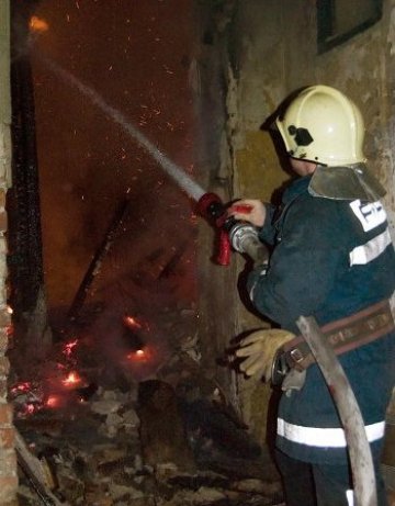 Възрастен мъж изгоря в пожар в дома си