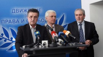 БСП и ДПС бистрят как да искат вот на недоверие към кабинета