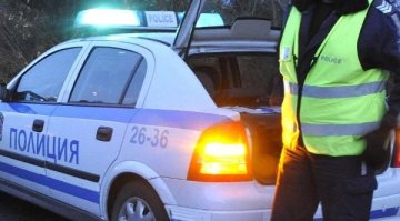 18-годишен пиян извади нож в автобус с ученици