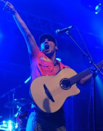  Култовият Manu Chao идва отново у нас!