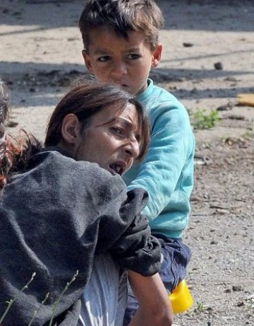 Искат премахването на ромското гето при бул. "Европа"